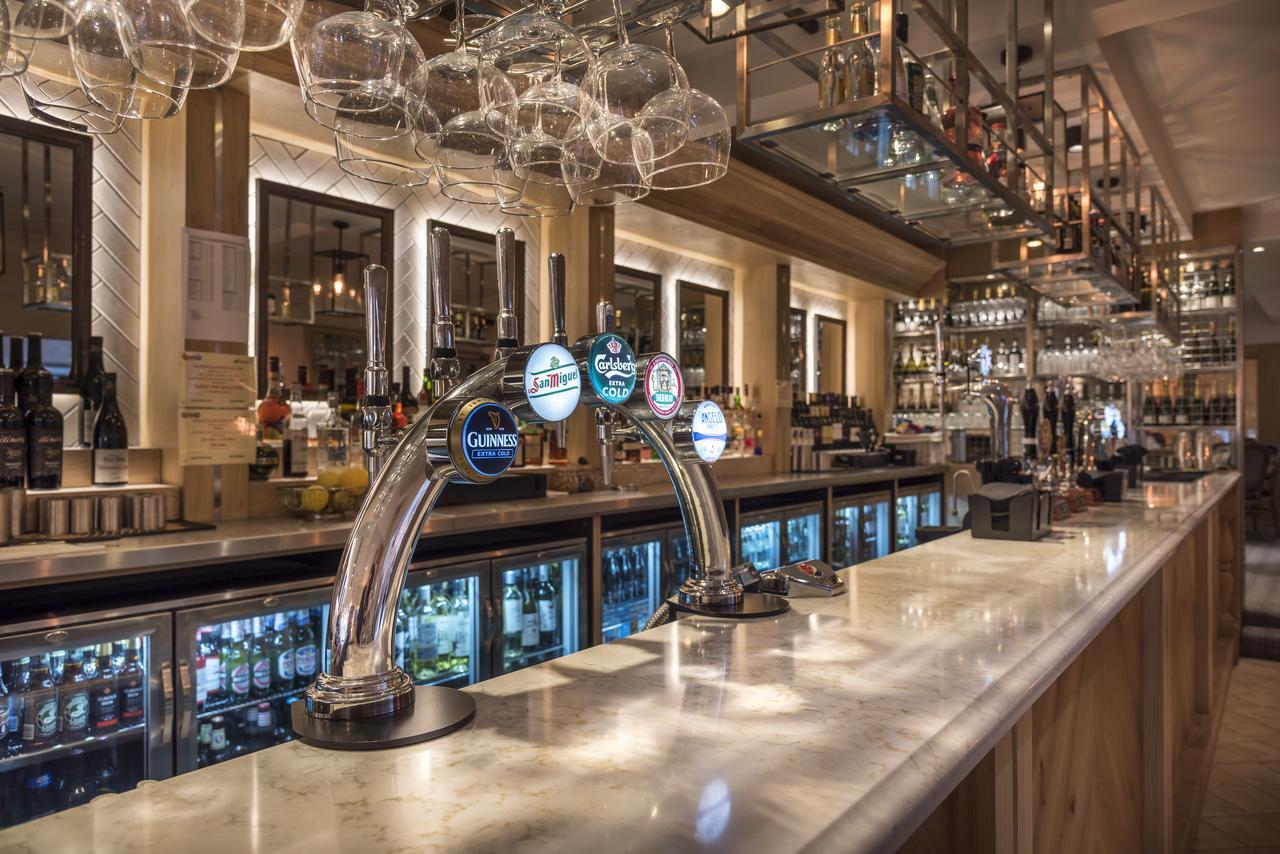The Three Swans Hotel, Hungerford, Berkshire Экстерьер фото